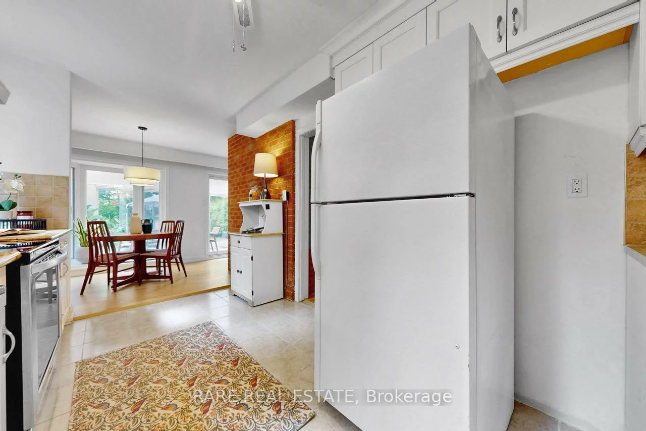 192, Three Valleys, Parkwoods-Donalda, Toronto