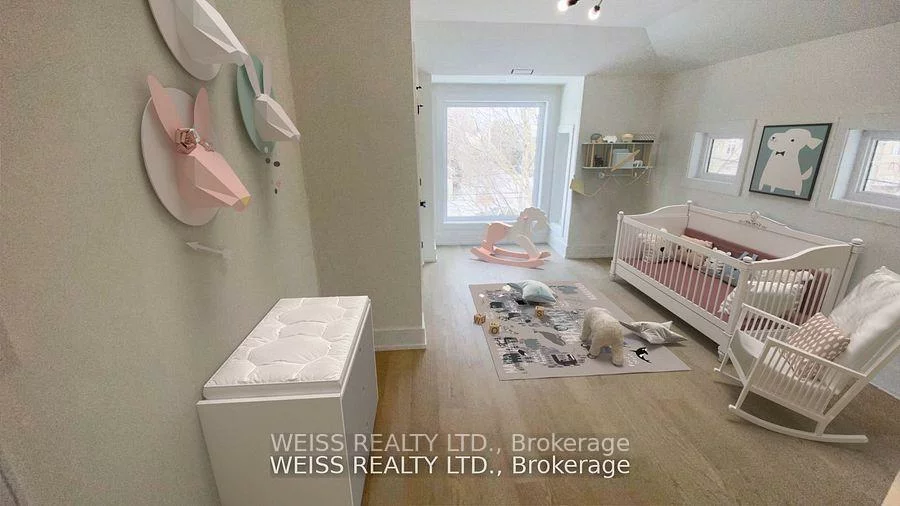 137, Bannockburn, Bedford Park-Nortown, Toronto