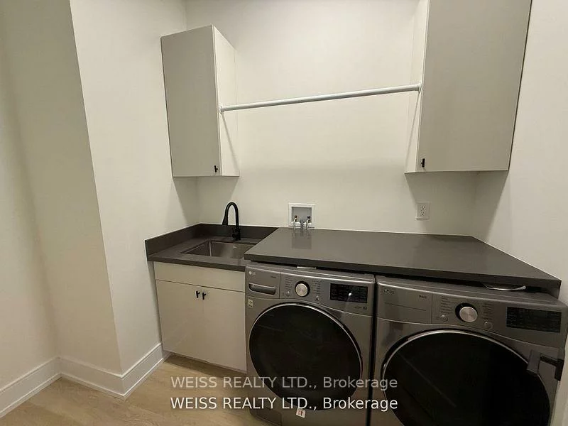 137, Bannockburn, Bedford Park-Nortown, Toronto