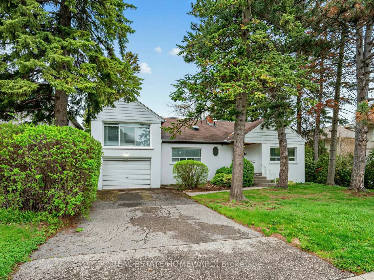 228, Pemberton, Newtonbrook East, Toronto