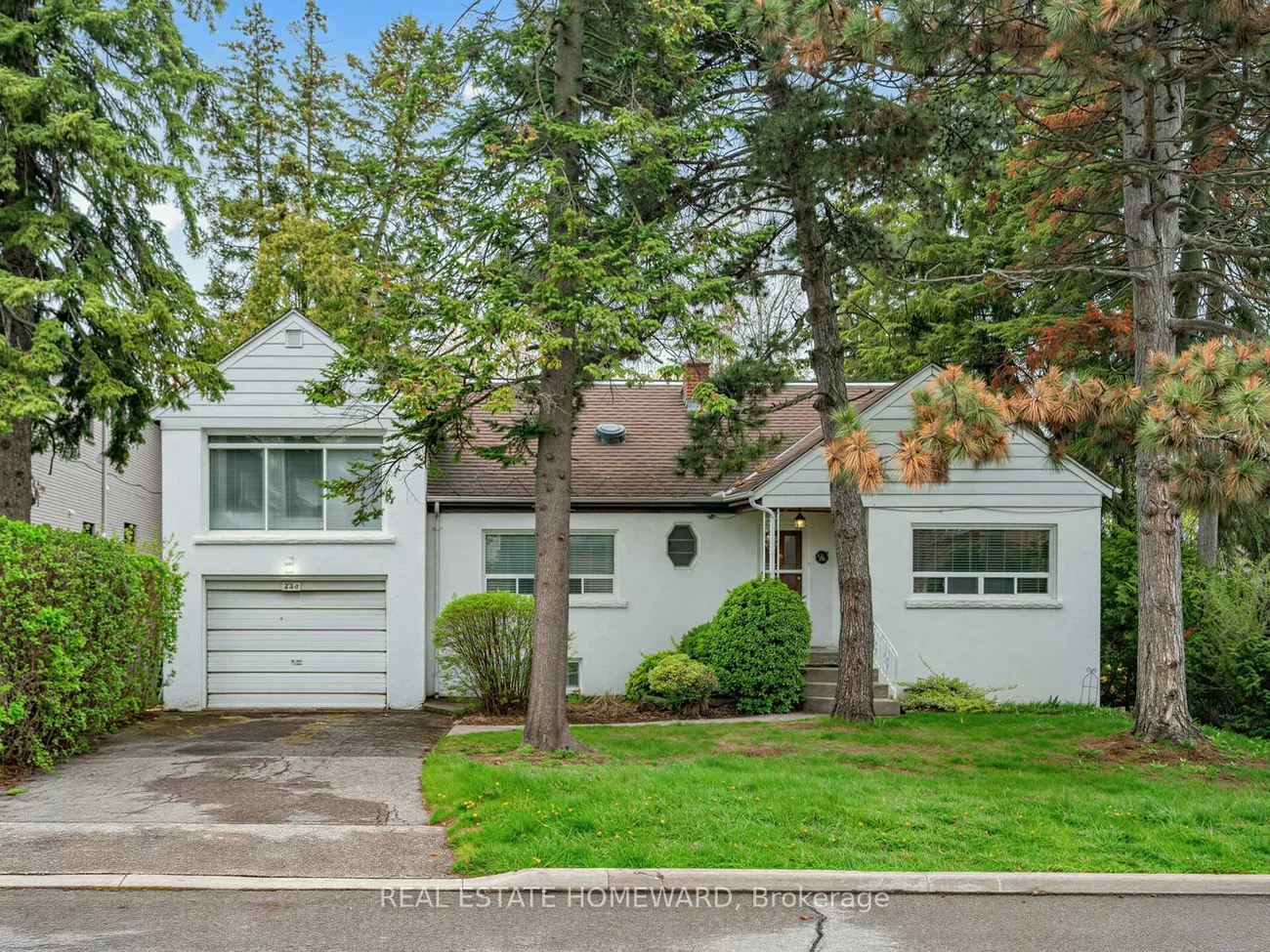 228, Pemberton, Newtonbrook East, Toronto