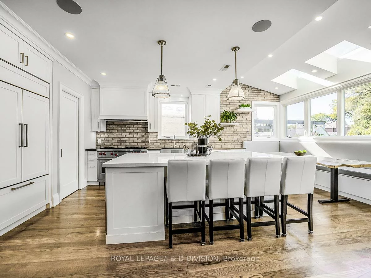30, Broadleaf, Banbury-Don Mills, Toronto