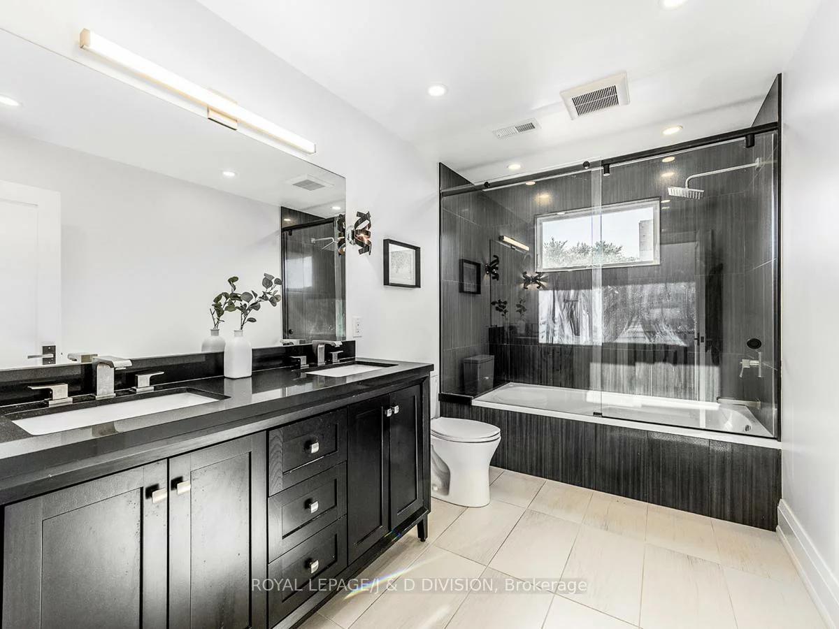 30, Broadleaf, Banbury-Don Mills, Toronto