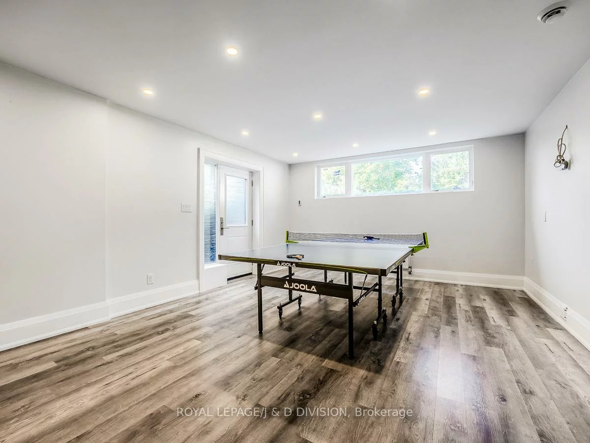 30, Broadleaf, Banbury-Don Mills, Toronto