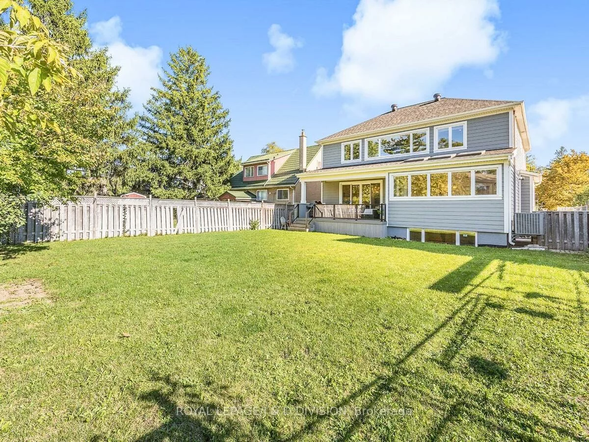 30, Broadleaf, Banbury-Don Mills, Toronto