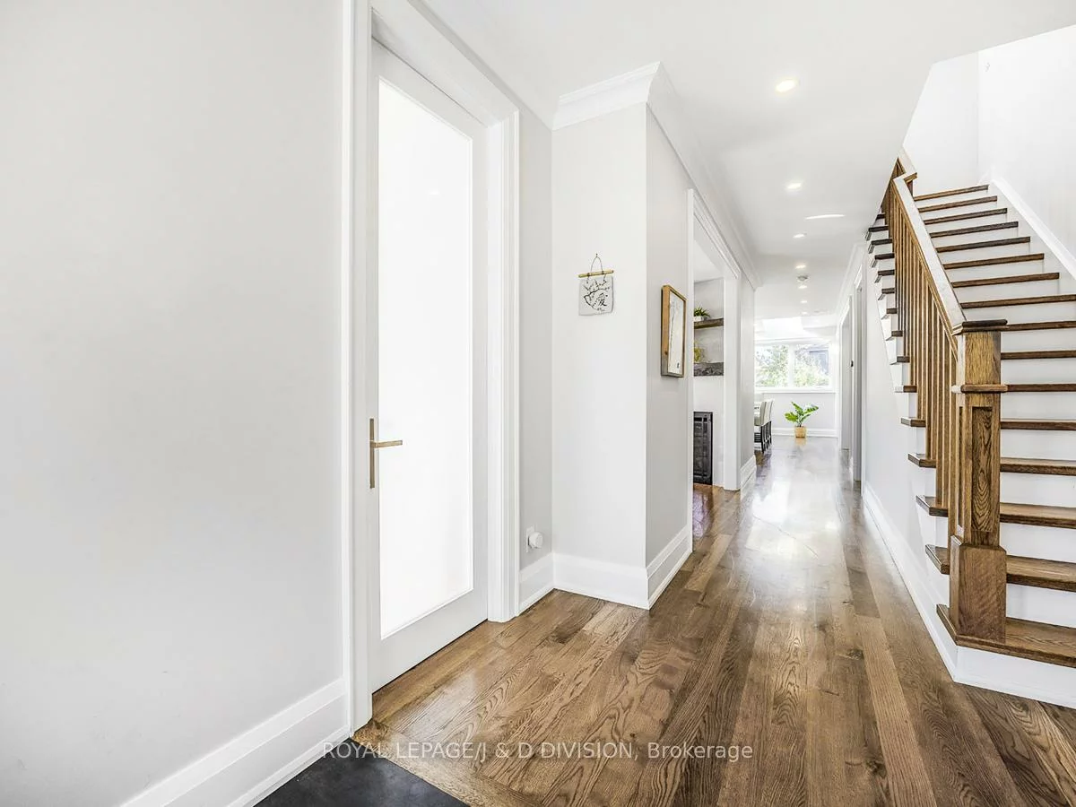 30, Broadleaf, Banbury-Don Mills, Toronto