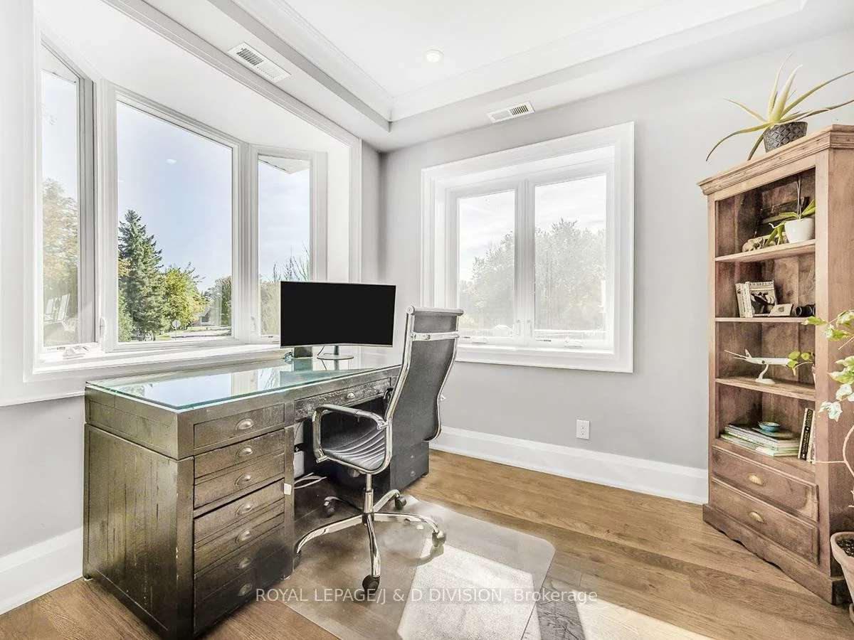 30, Broadleaf, Banbury-Don Mills, Toronto