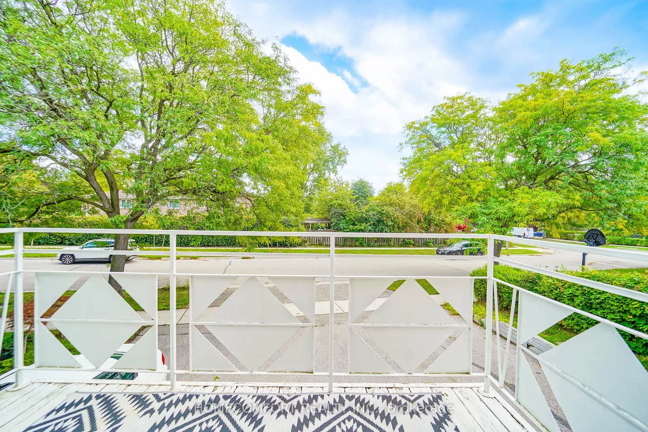 8, Topaz, Bayview Woods-Steeles, Toronto