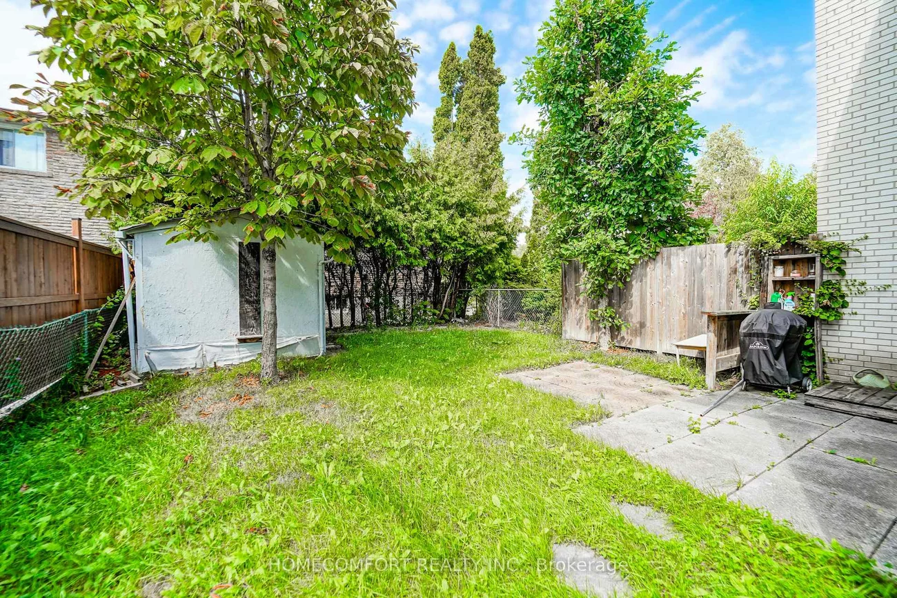 8, Topaz, Bayview Woods-Steeles, Toronto