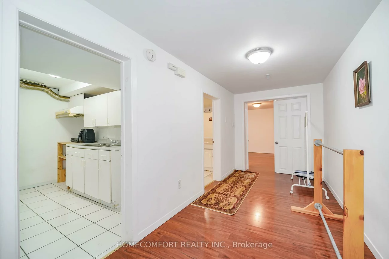8, Topaz, Bayview Woods-Steeles, Toronto