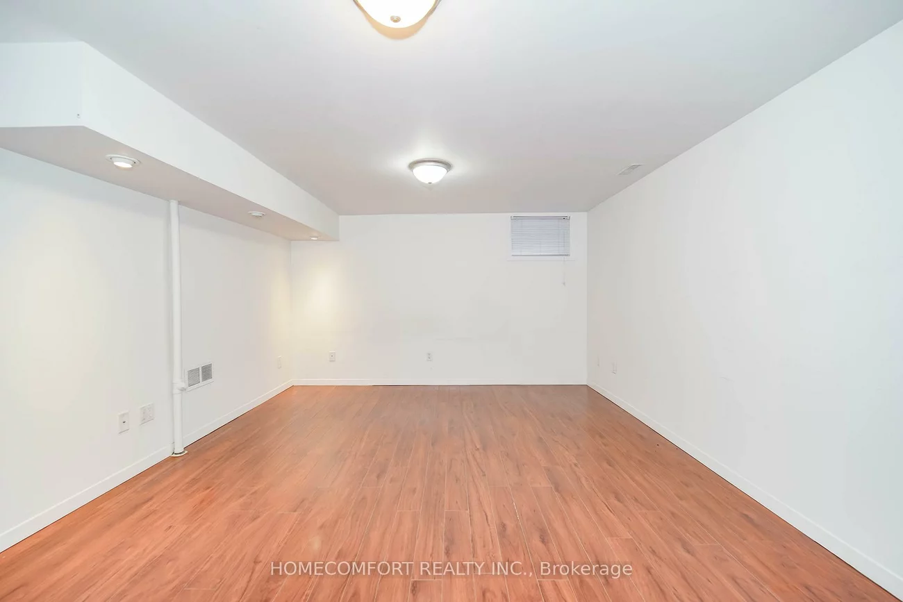 8, Topaz, Bayview Woods-Steeles, Toronto