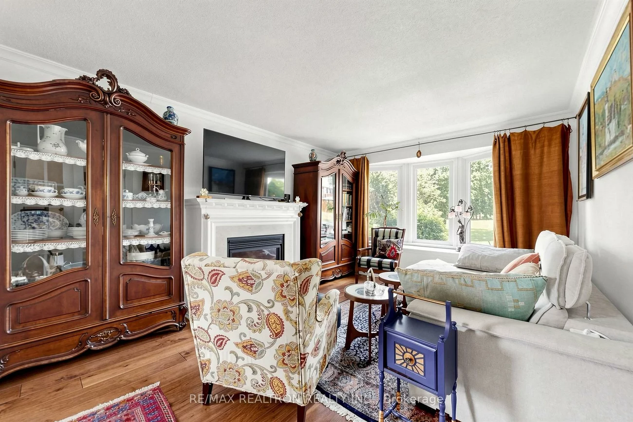 8, Cassandra, Parkwoods-Donalda, Toronto