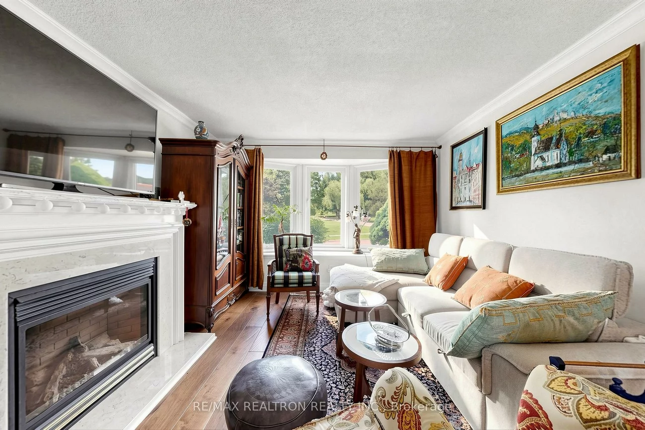8, Cassandra, Parkwoods-Donalda, Toronto