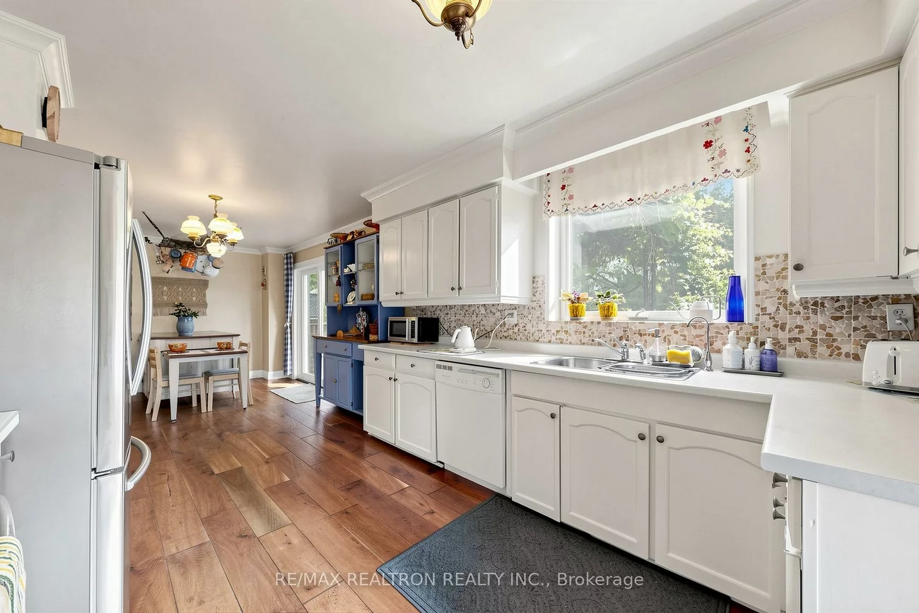 8, Cassandra, Parkwoods-Donalda, Toronto