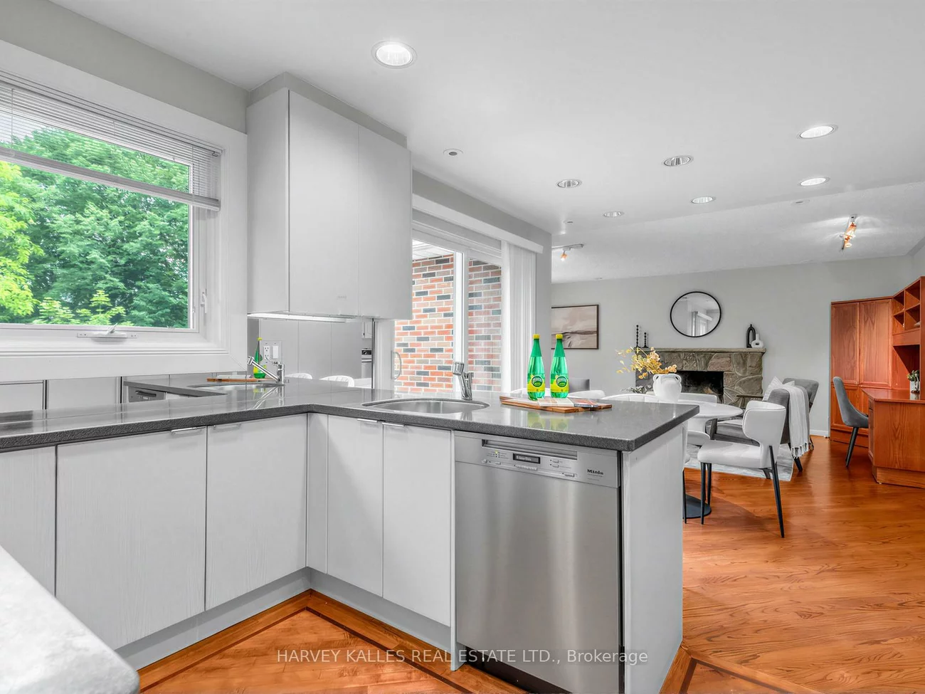 89, Ames, Banbury-Don Mills, Toronto