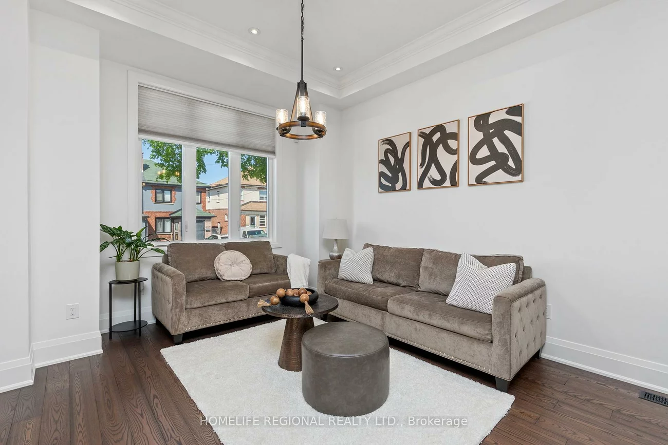 313, Robina, Oakwood Village, Toronto