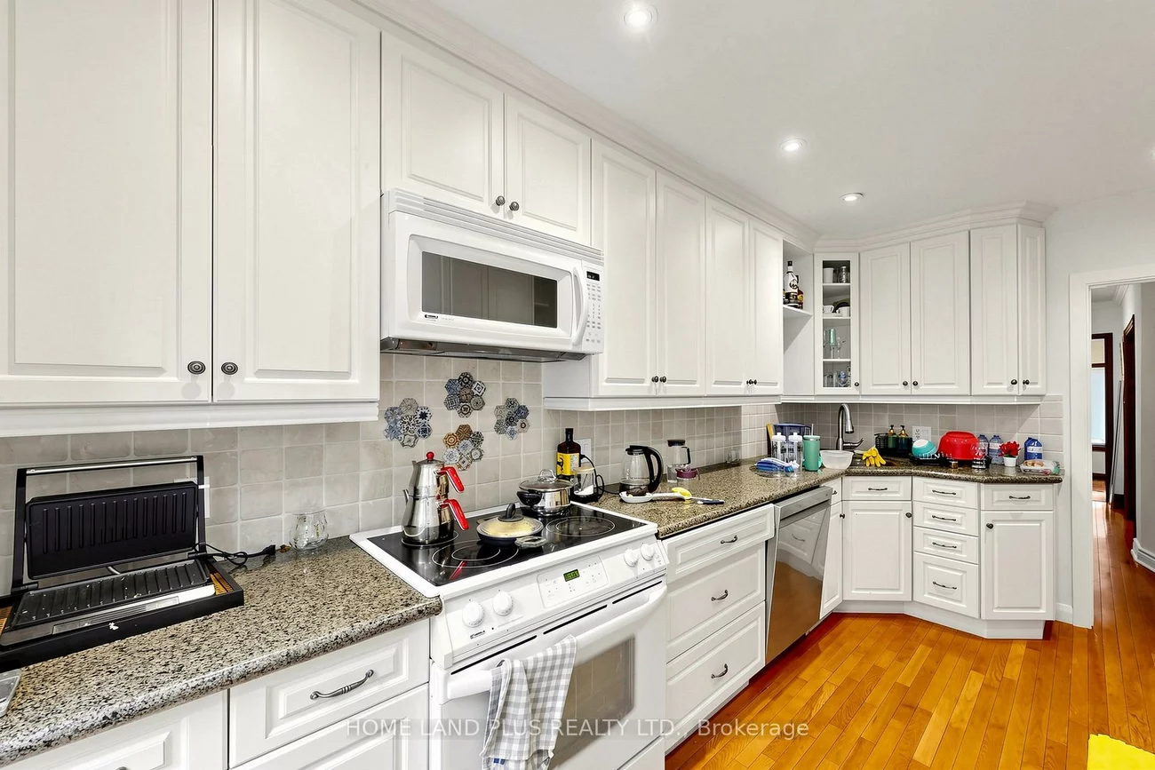 521, Hillsdale, Mount Pleasant East, Toronto