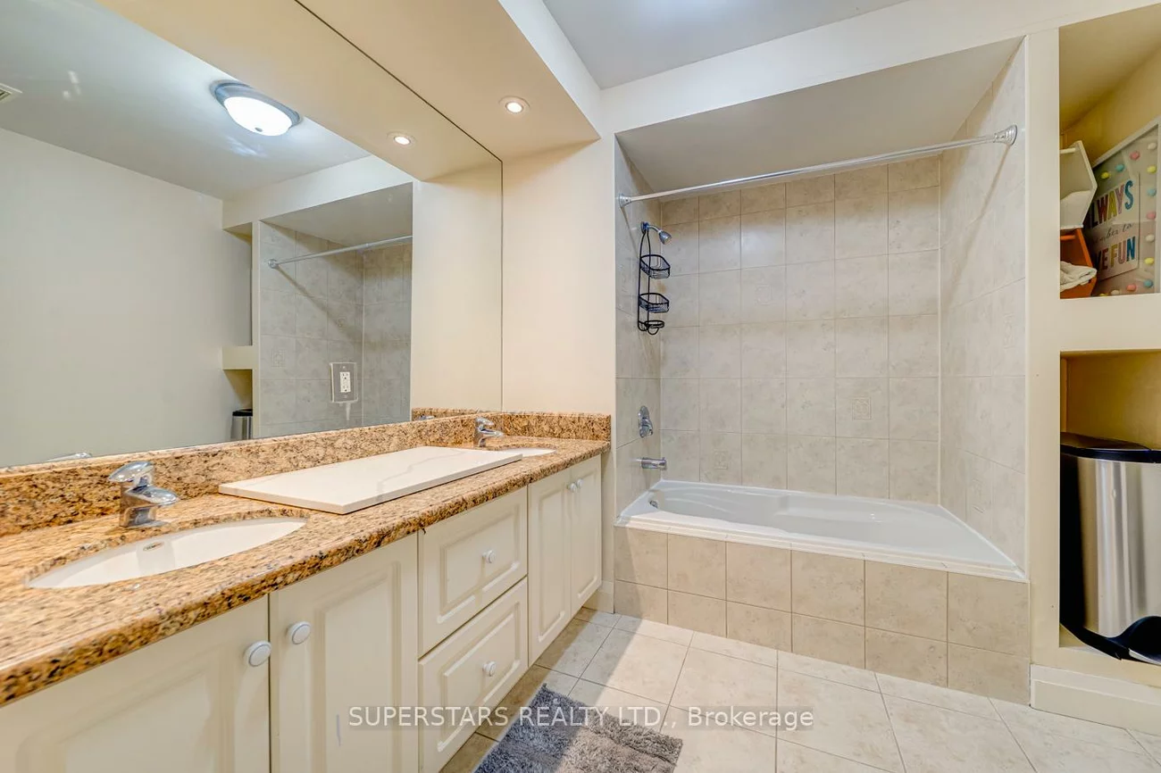 176, Homewood, Newtonbrook West, Toronto