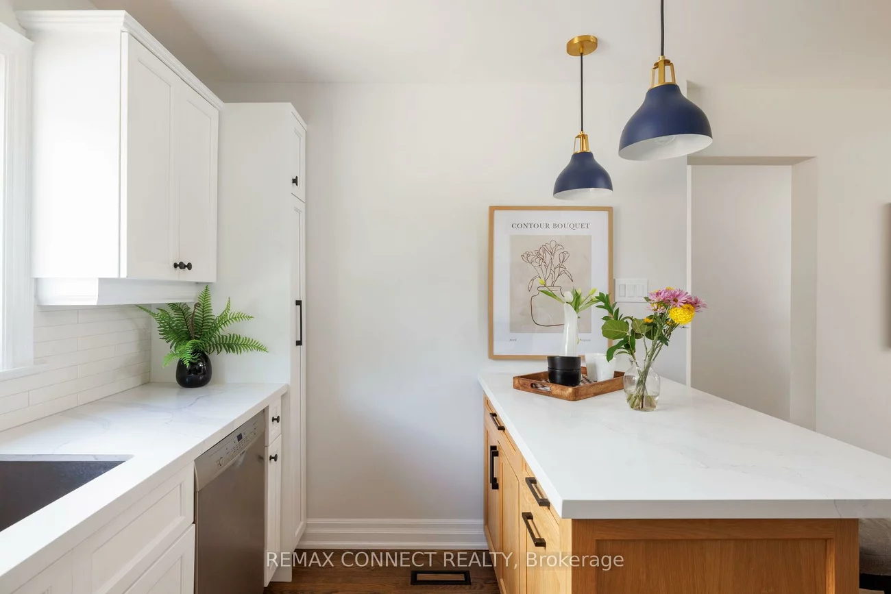 52, Angus, Don Valley Village, Toronto