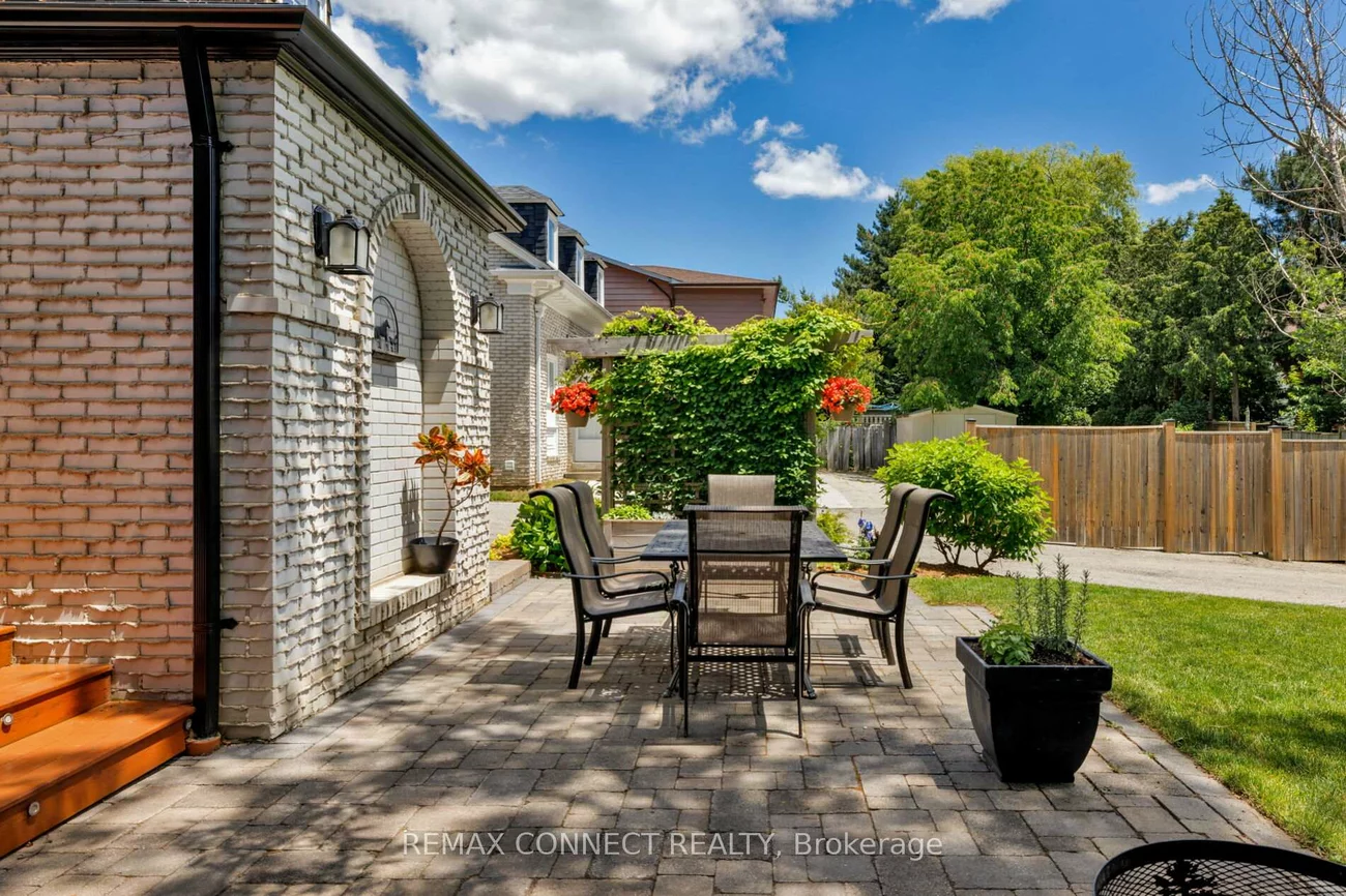 52, Angus, Don Valley Village, Toronto