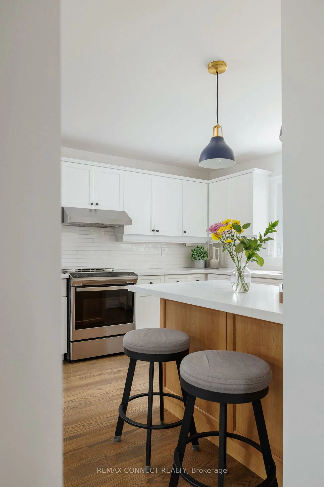 52, Angus, Don Valley Village, Toronto