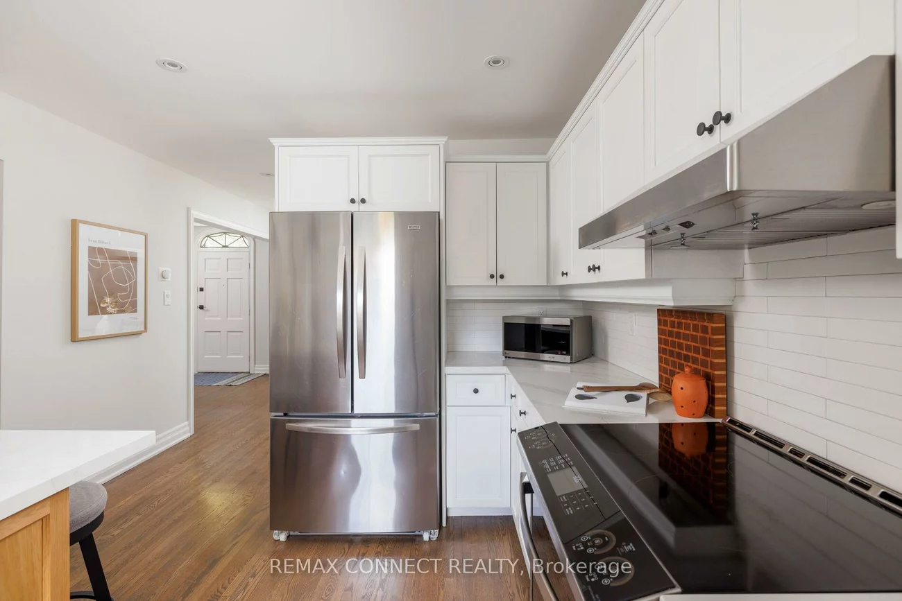 52, Angus, Don Valley Village, Toronto