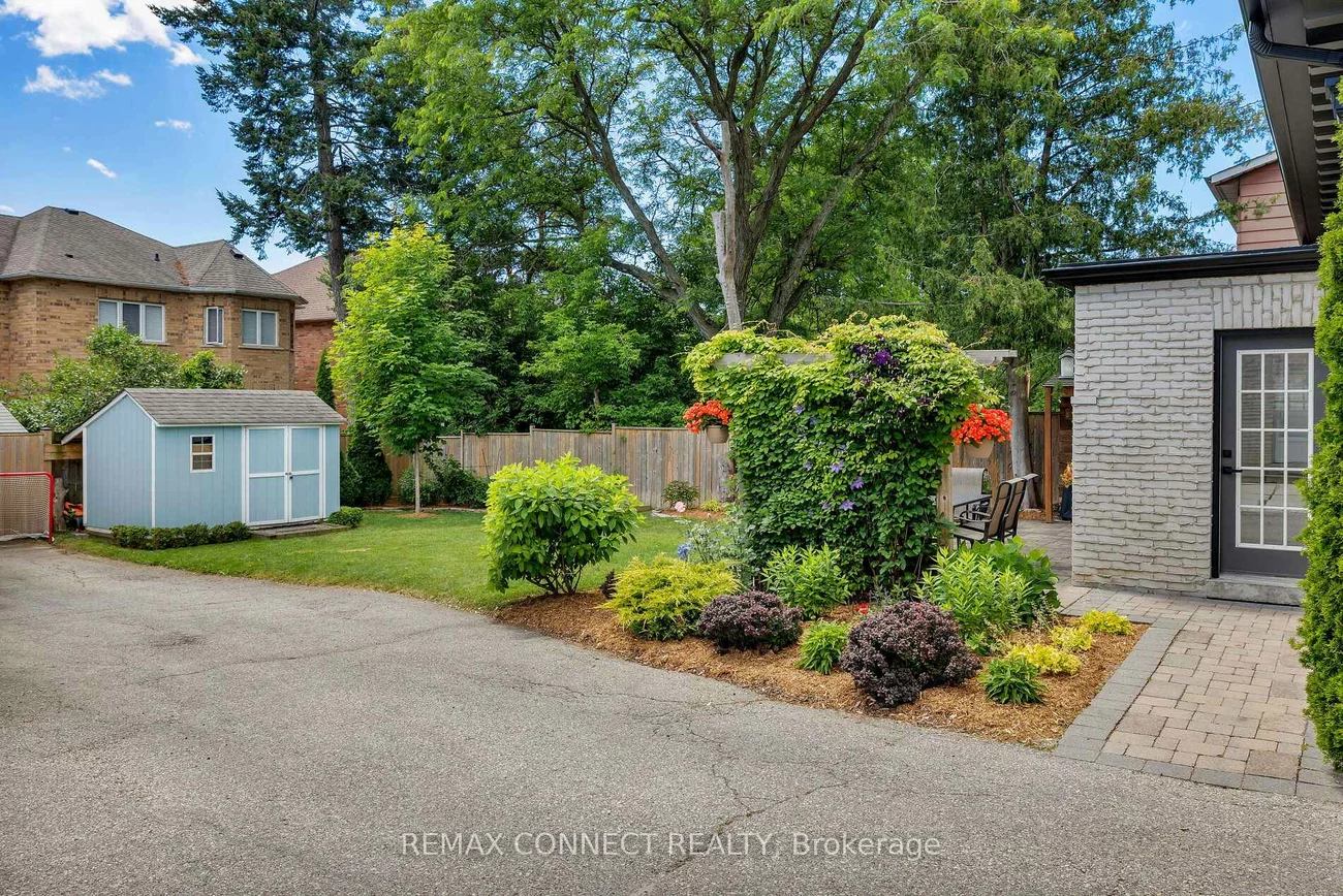 52, Angus, Don Valley Village, Toronto