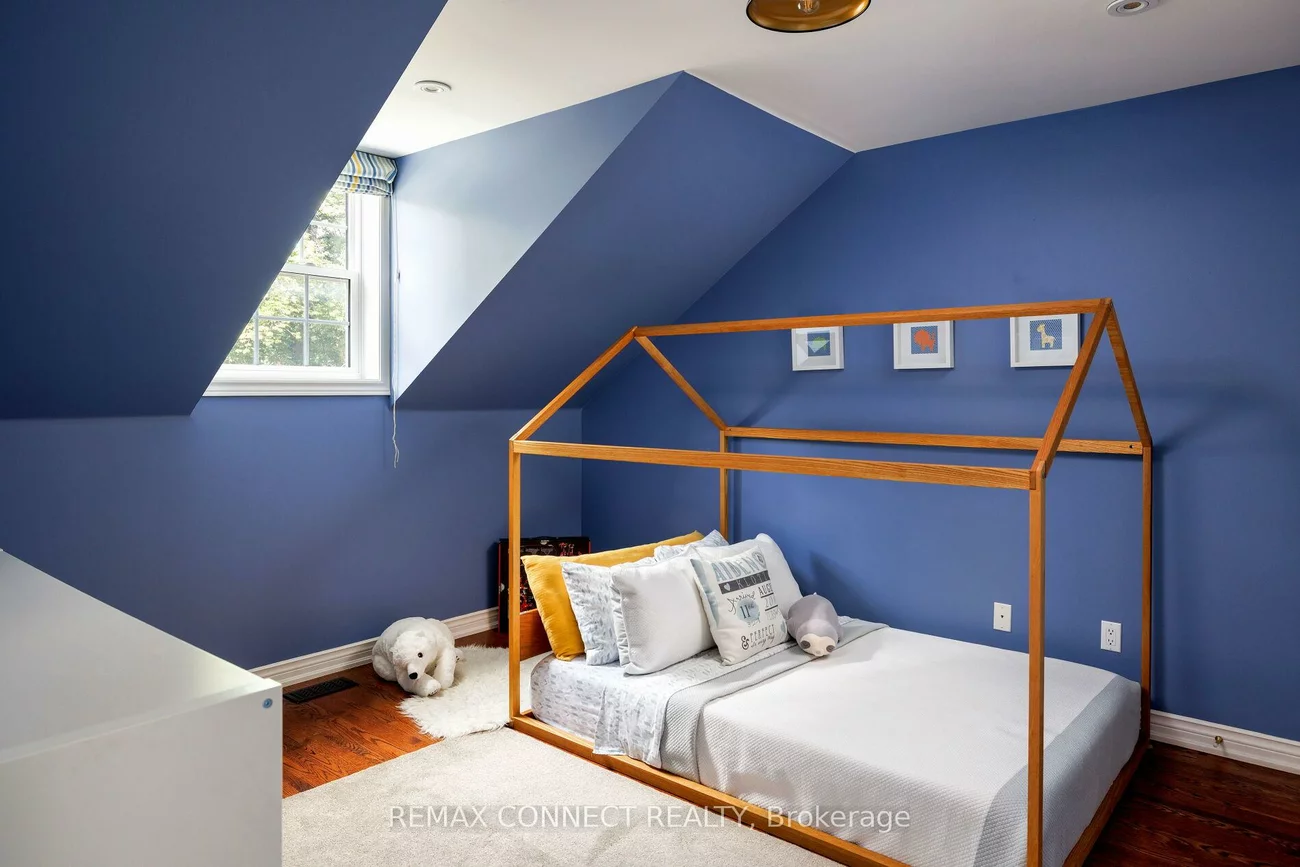 52, Angus, Don Valley Village, Toronto