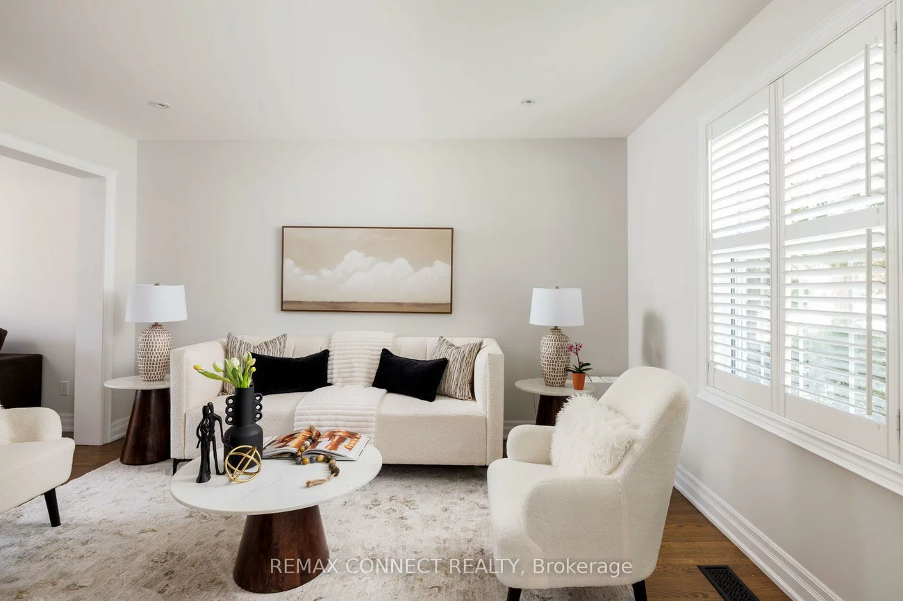 52, Angus, Don Valley Village, Toronto