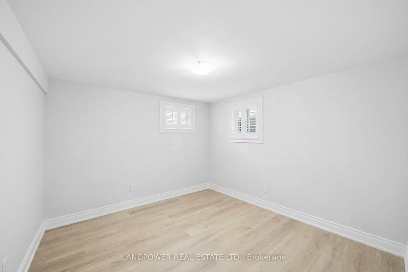 549, Lawrence, Englemount-Lawrence, Toronto