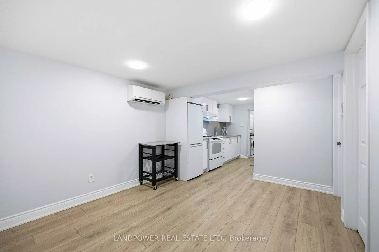 549, Lawrence, Englemount-Lawrence, Toronto