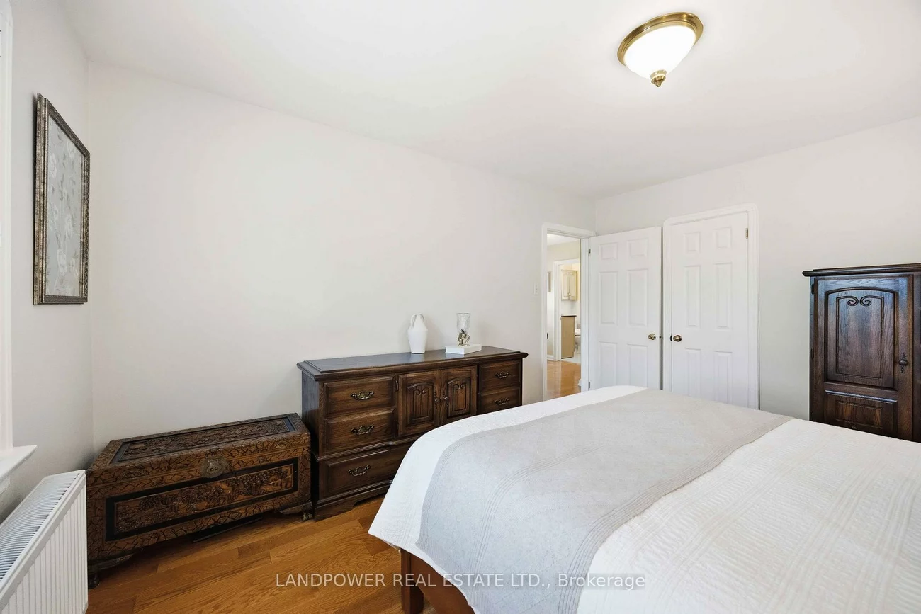 549, Lawrence, Englemount-Lawrence, Toronto