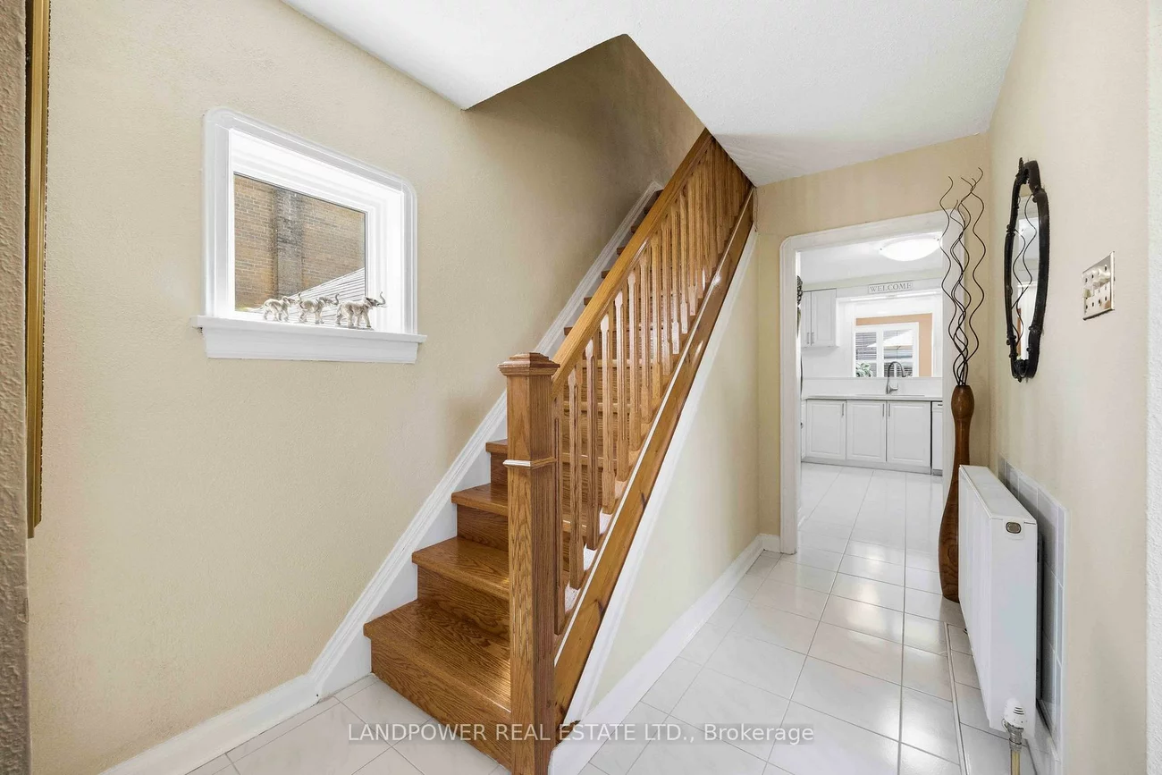549, Lawrence, Englemount-Lawrence, Toronto