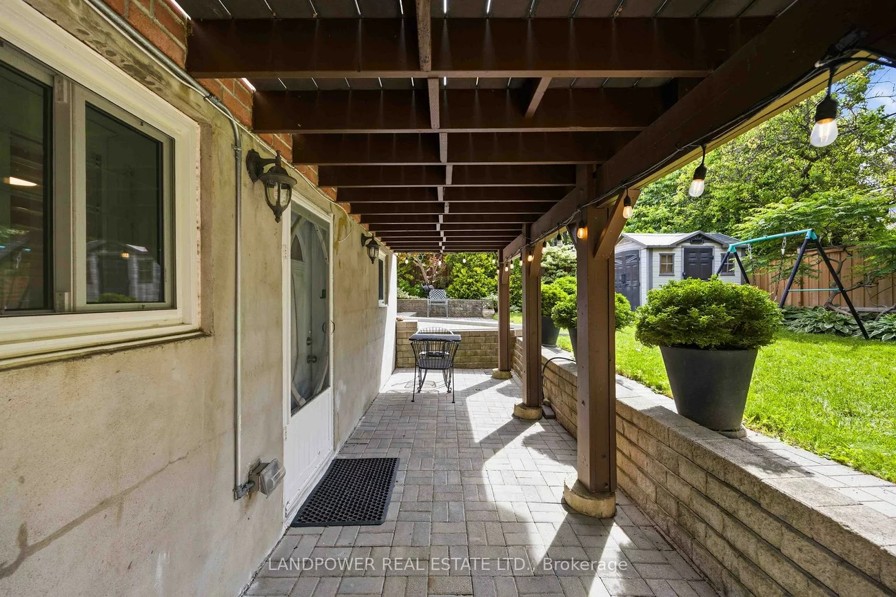 549, Lawrence, Englemount-Lawrence, Toronto