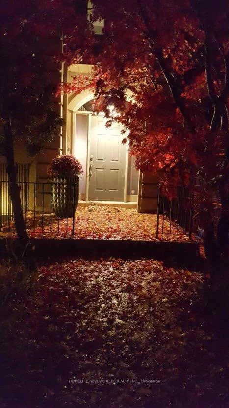 594, Woburn, Bedford Park-Nortown, Toronto