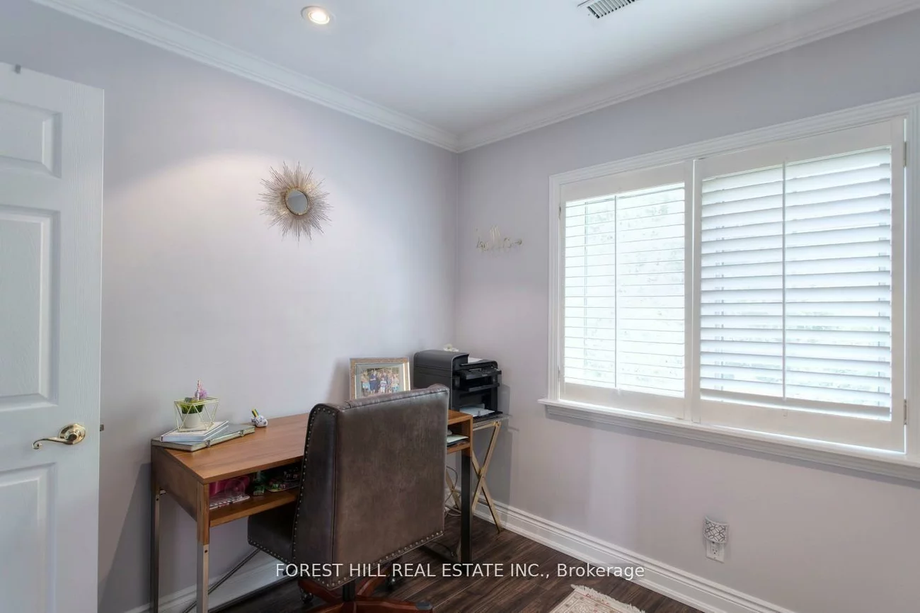 136, Hollywood, Willowdale East, Toronto