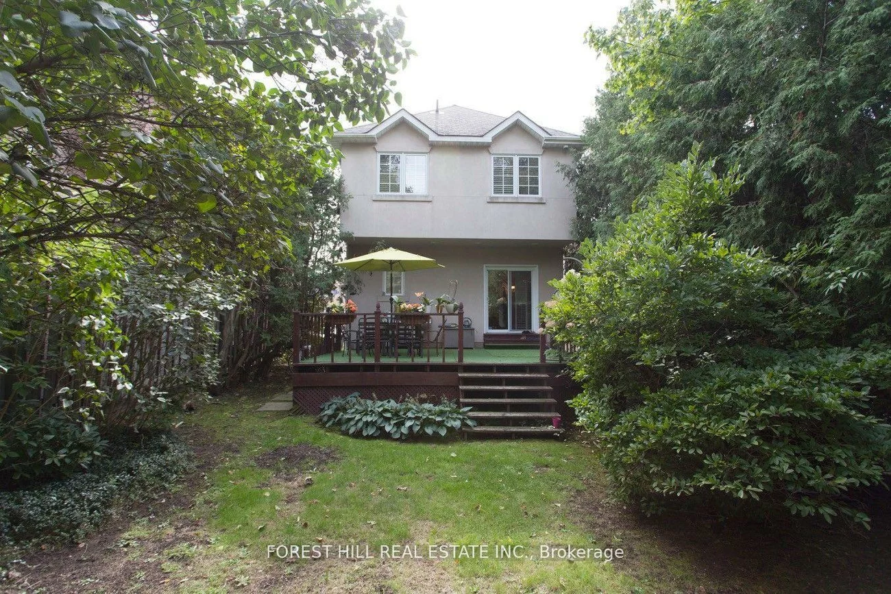 136, Hollywood, Willowdale East, Toronto