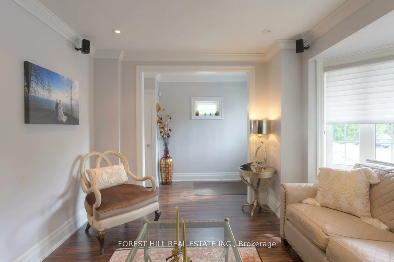 136, Hollywood, Willowdale East, Toronto