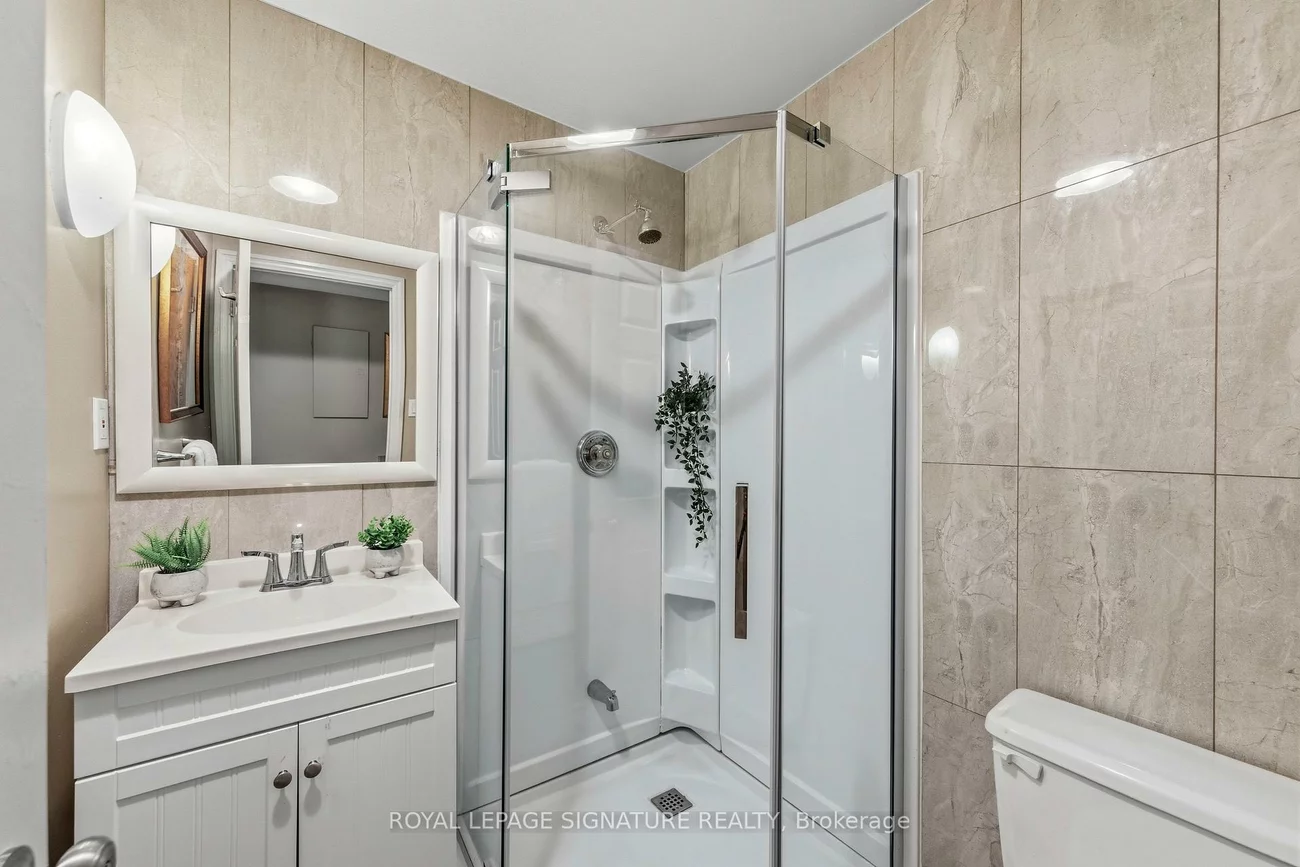 29, Farmcote, Banbury-Don Mills, Toronto