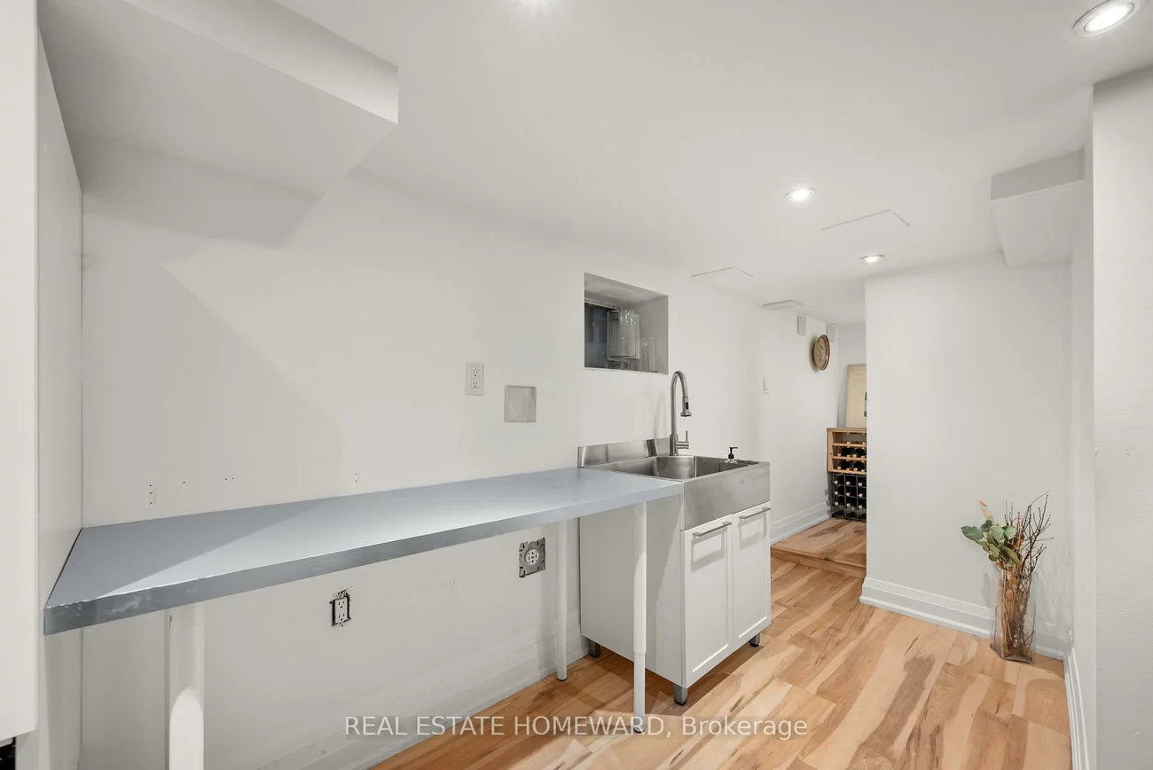 157, Ranleigh, Lawrence Park North, Toronto