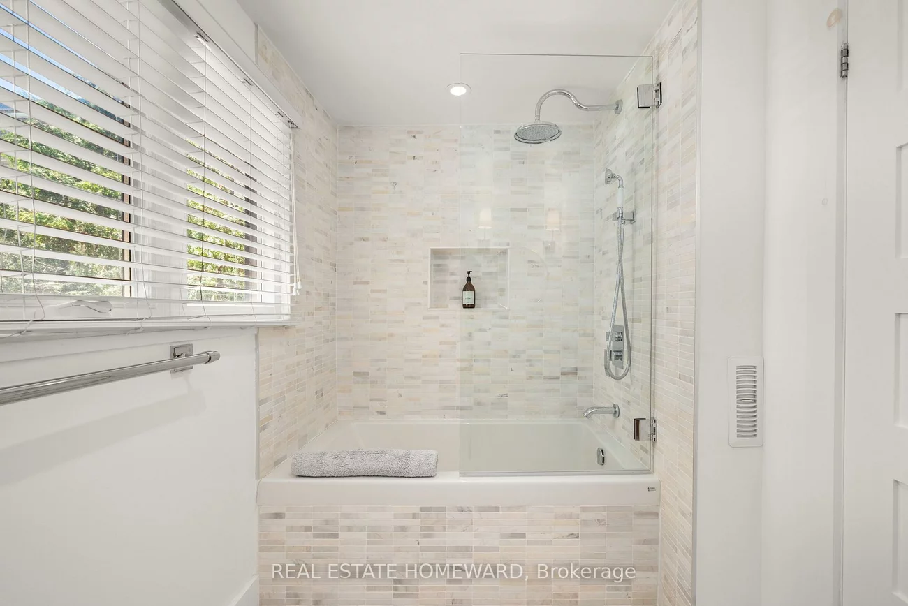 157, Ranleigh, Lawrence Park North, Toronto