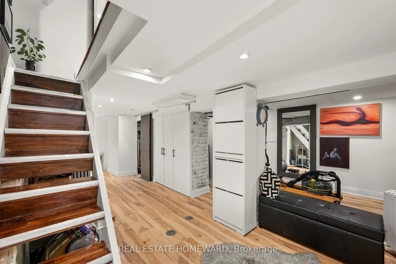 157, Ranleigh, Lawrence Park North, Toronto