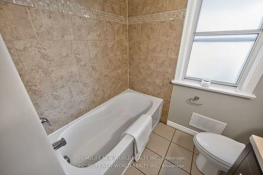 203, Goddard, Bathurst Manor, Toronto