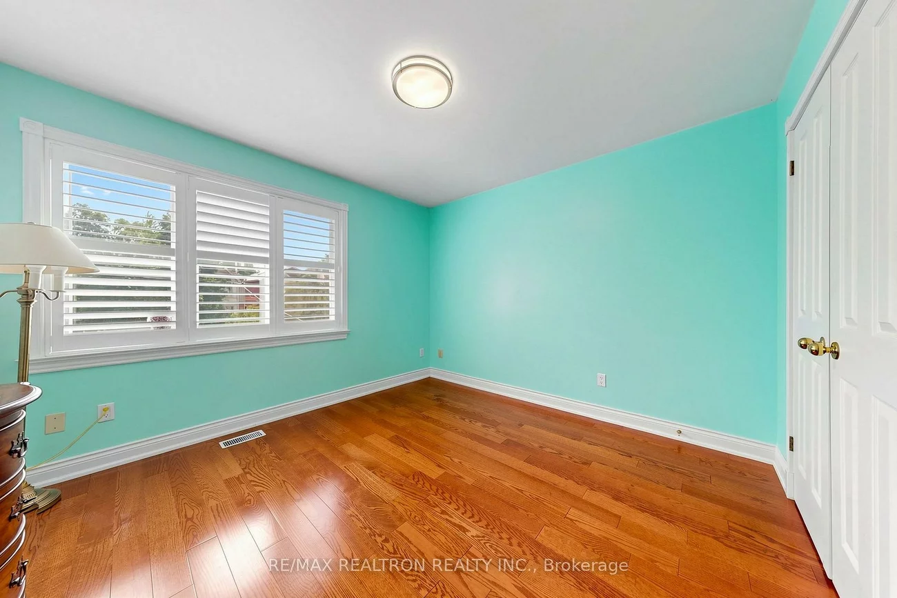 352, Deloraine, Bedford Park-Nortown, Toronto