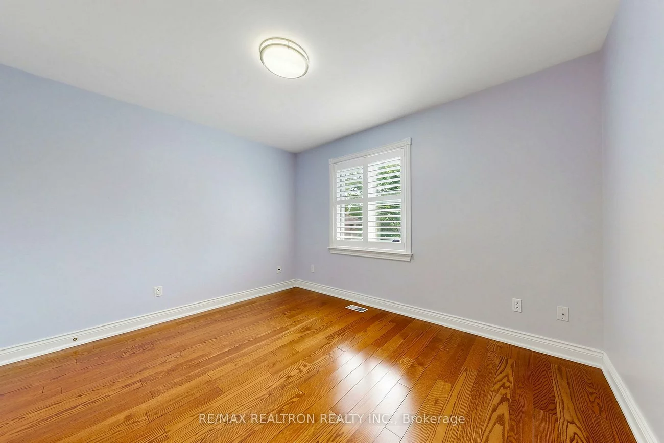 352, Deloraine, Bedford Park-Nortown, Toronto