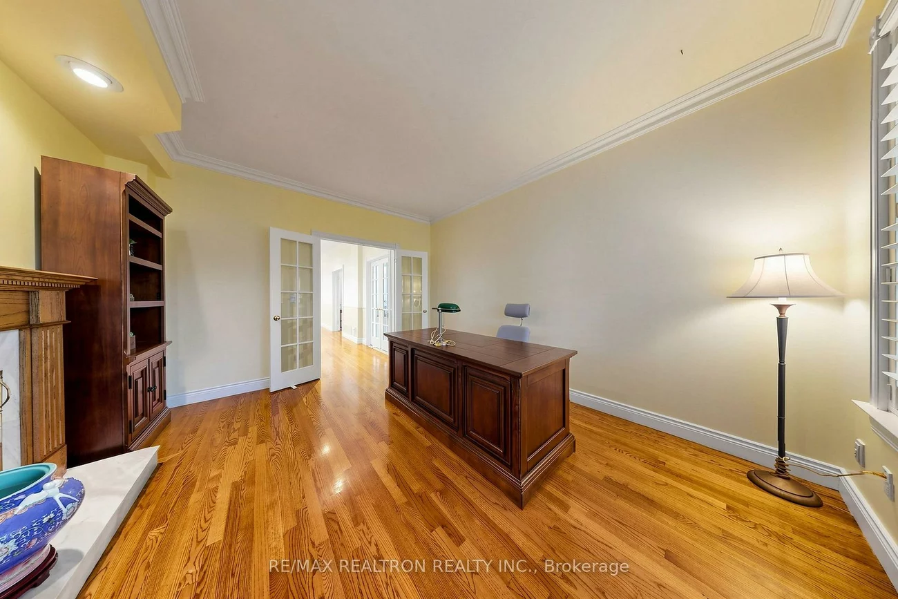 352, Deloraine, Bedford Park-Nortown, Toronto
