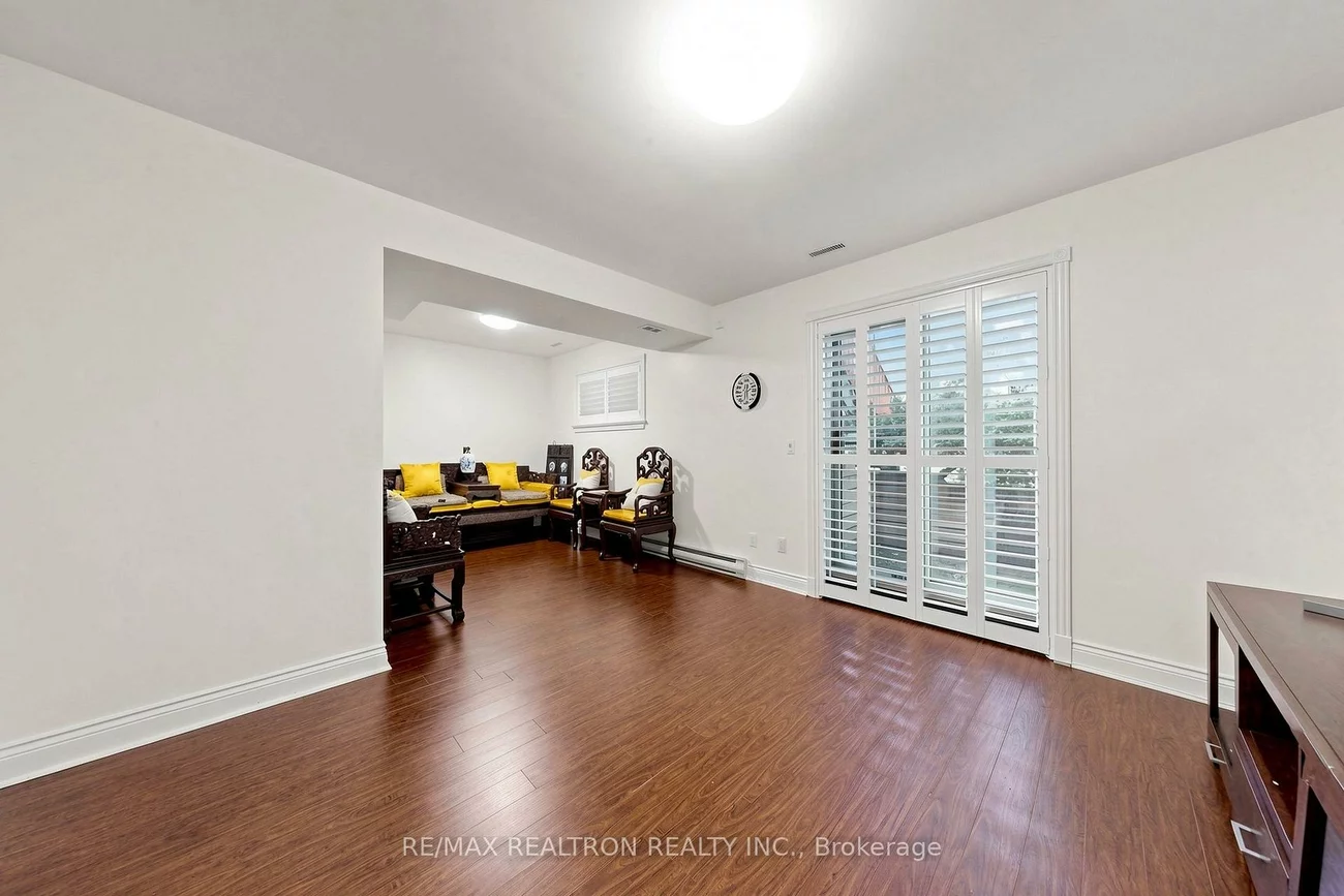 352, Deloraine, Bedford Park-Nortown, Toronto