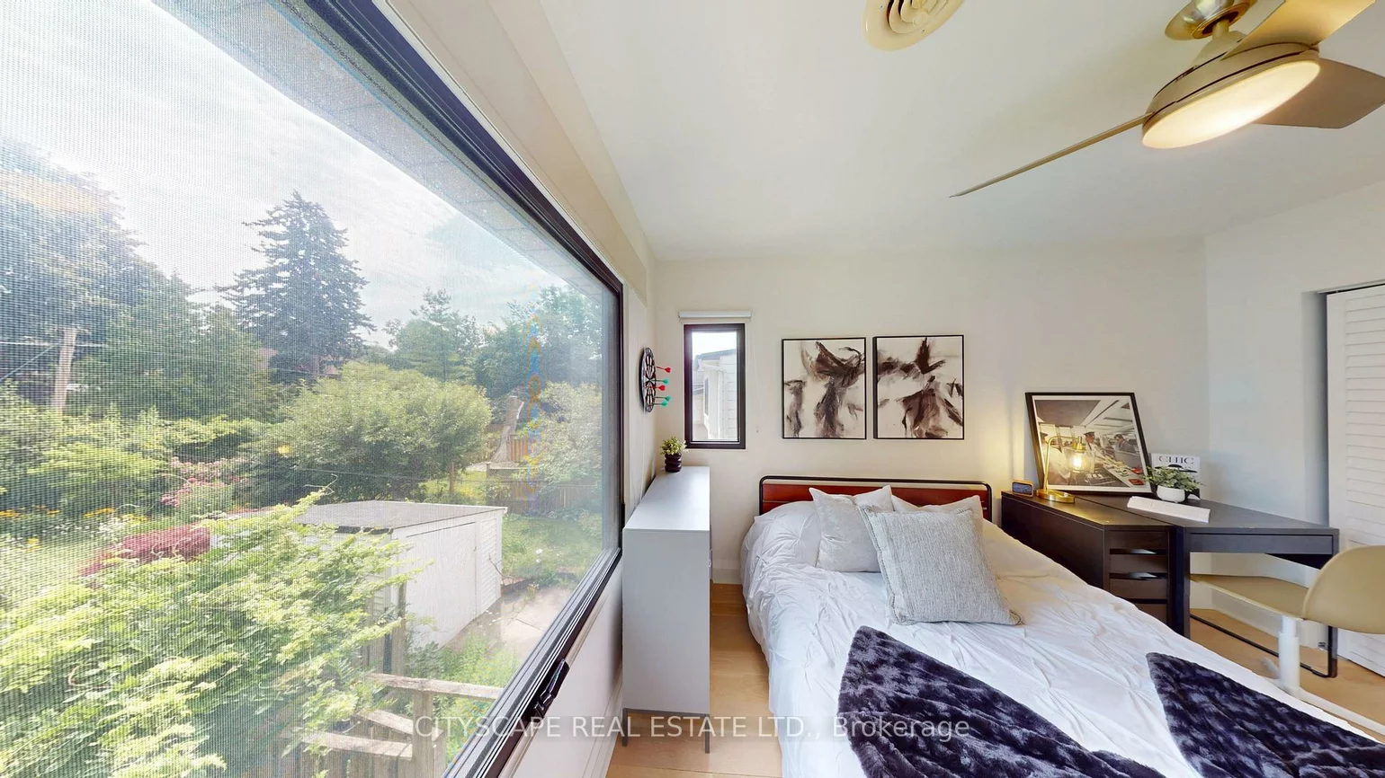 25, Oswald, Mount Pleasant West, Toronto
