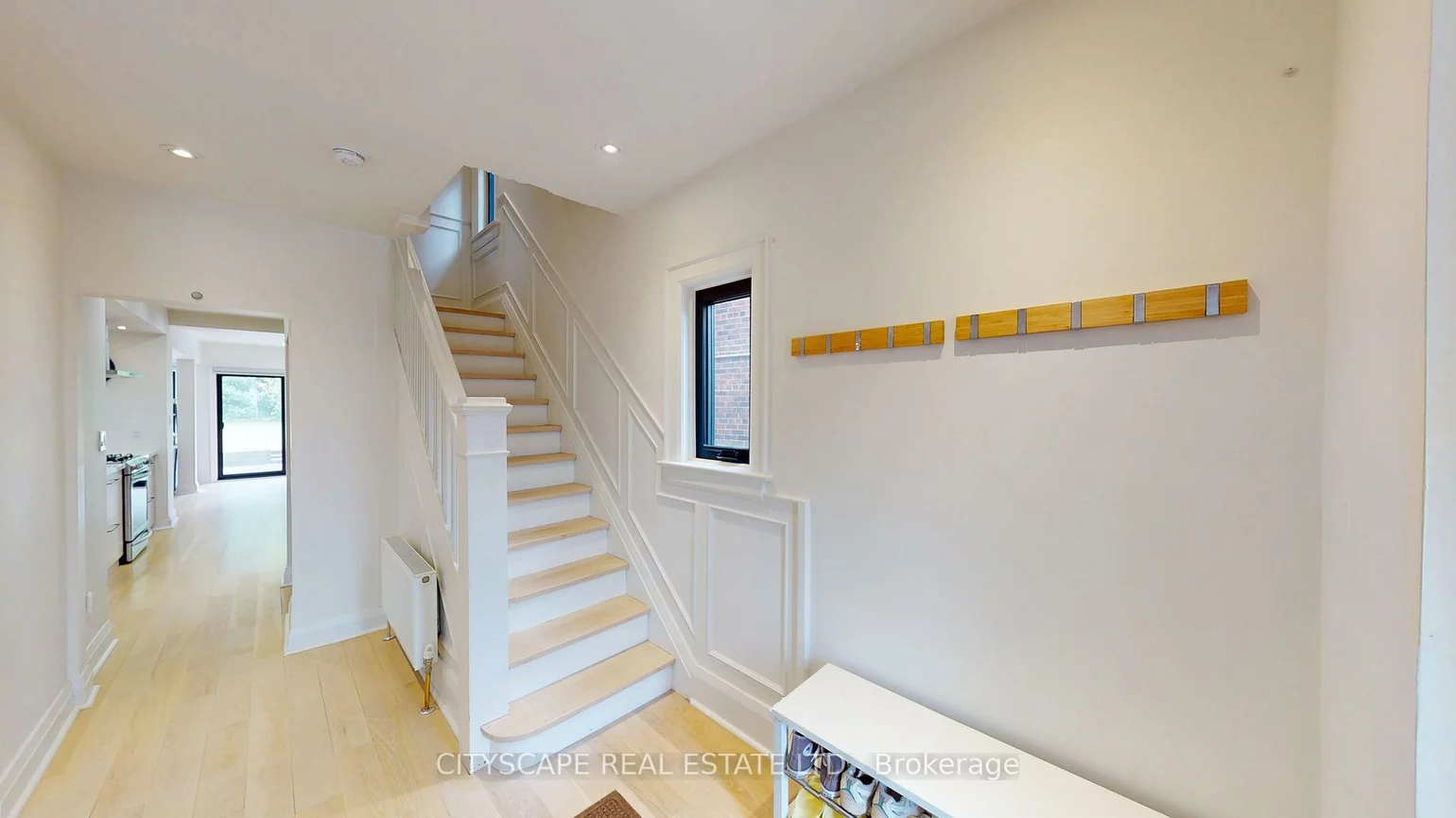 25, Oswald, Mount Pleasant West, Toronto