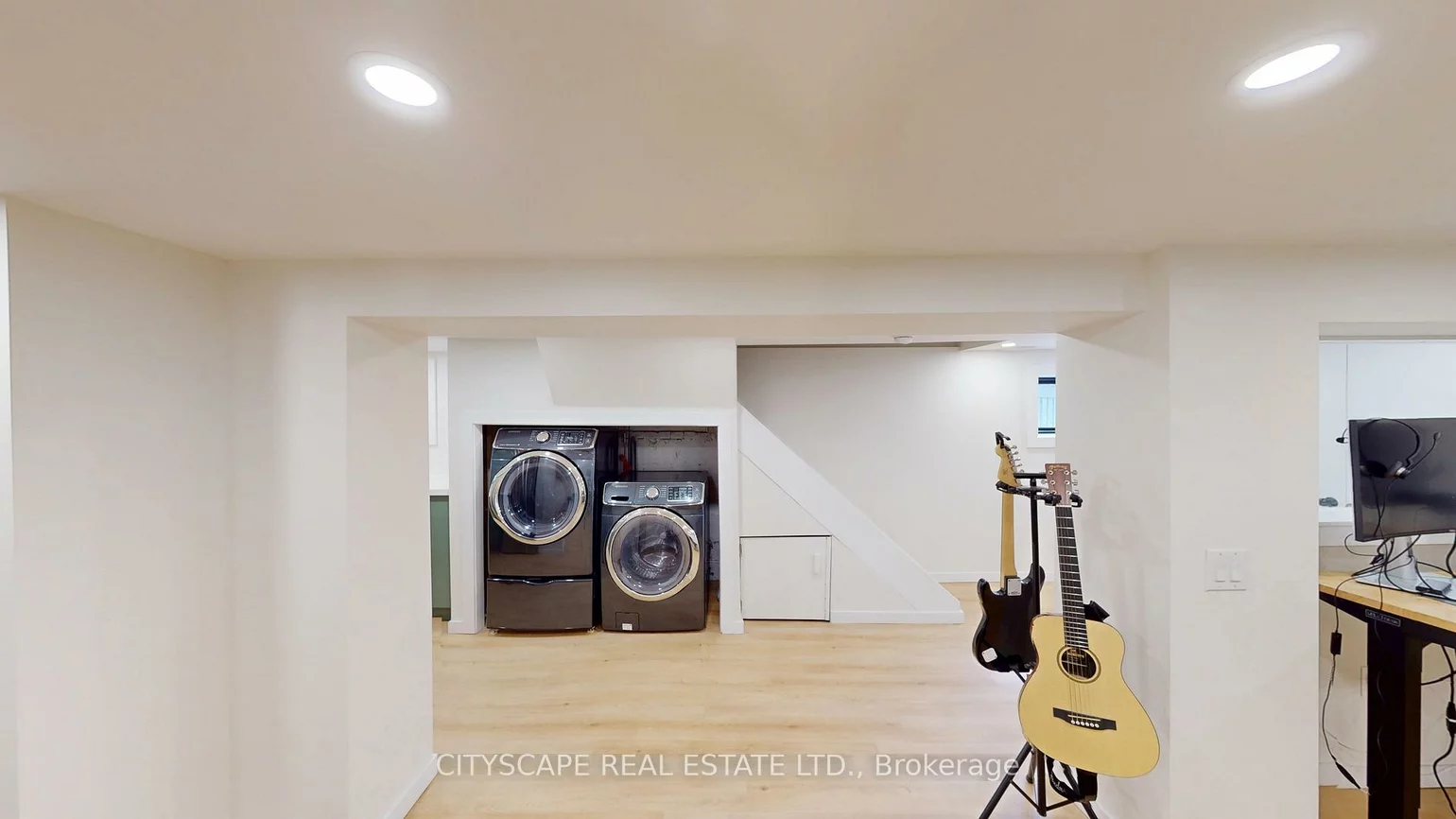 25, Oswald, Mount Pleasant West, Toronto